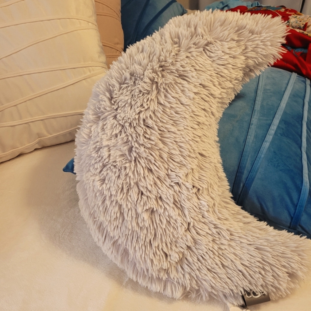 Ugg pillow